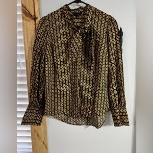 Who What Wear Black and Gold Patterned Blouse